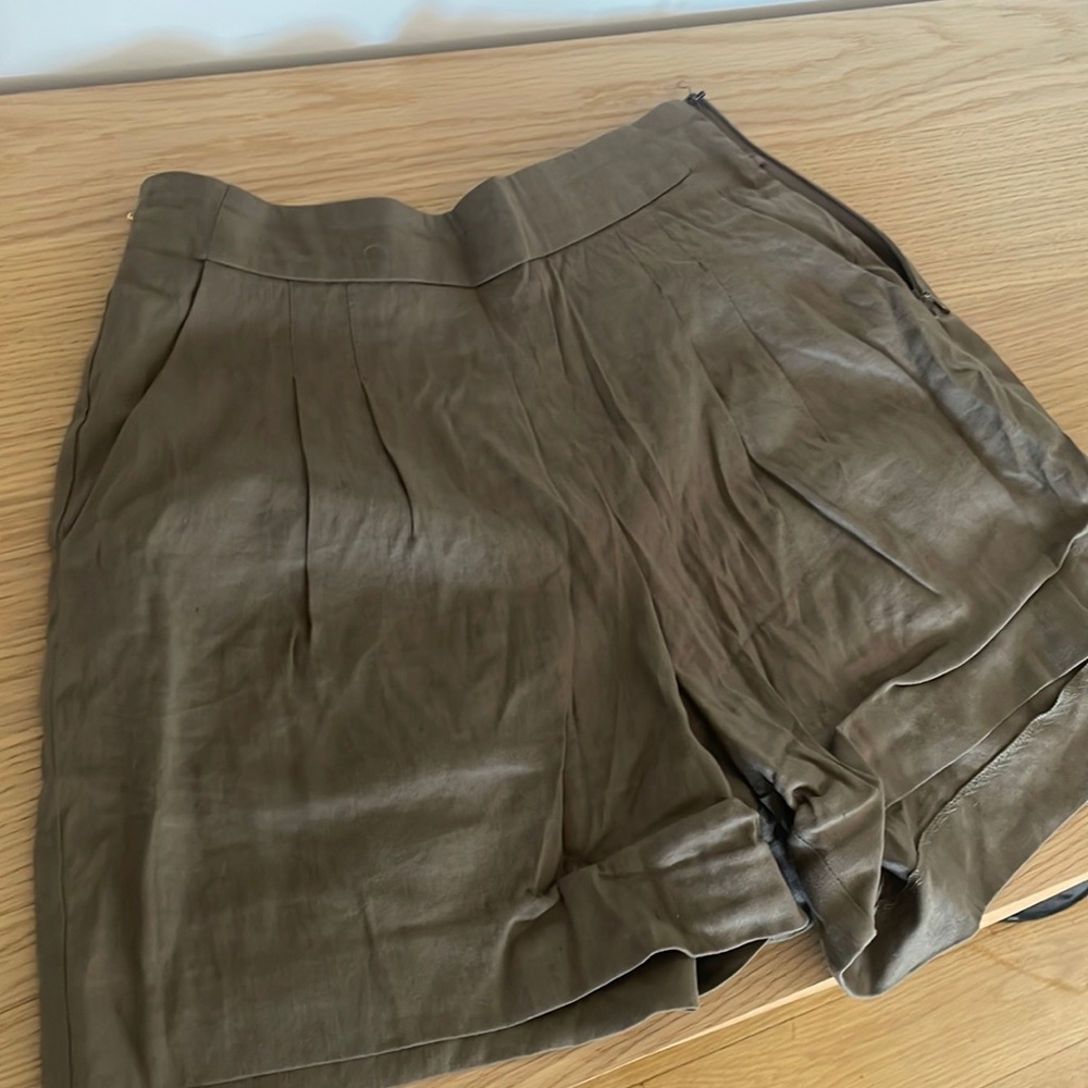 Cuyana linen shorts size small